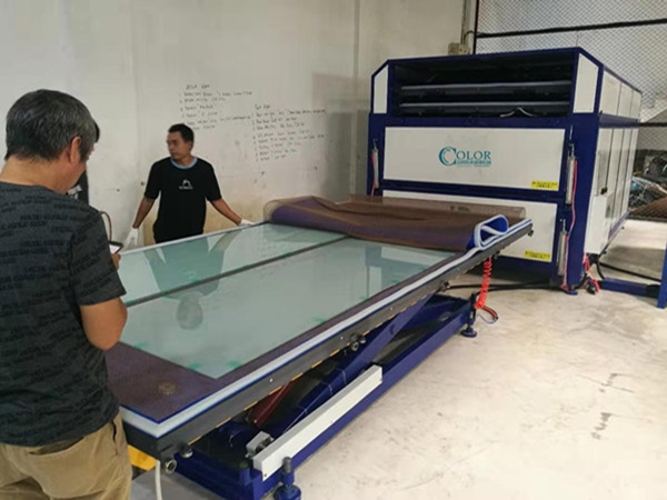 Laminated glass